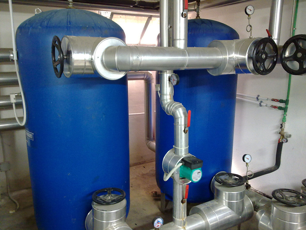 Surpresseur d'eau et pompe de surpression